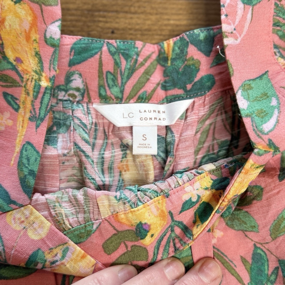 Lauren Conrad Pink‎ Parrot  Blouse Boho Tropical Puff Sleeve Top Shirt Womens S - Picture 3 of 5